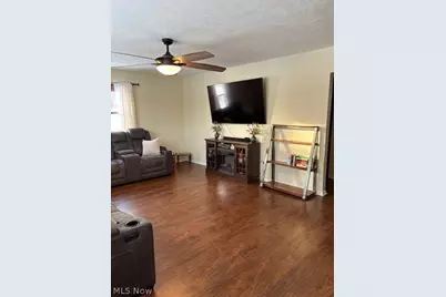 3915 Orchardview Drive SE, East Canton, OH 44730 - Photo 7