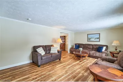 300 Manhattan Parkway, Painesville, OH 44077 - Photo 9