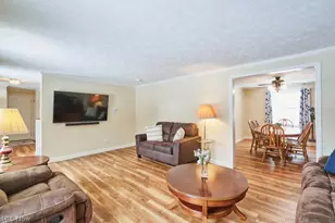 300 Manhattan Pkwy, Painesville, OH 44077 - Photo 3