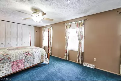 300 Manhattan Parkway, Painesville, OH 44077 - Photo 21