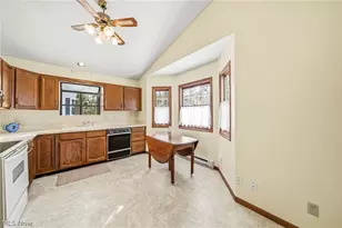 244 S Oval Dr, Chardon, OH 44024 - Photo 9