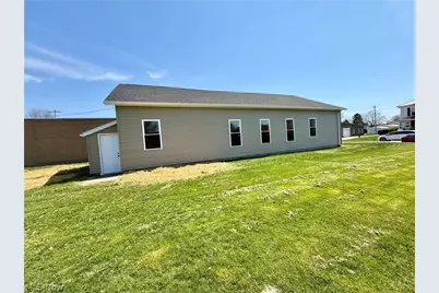 118 E Russell Avenue, West Lafayette, OH 43845 - Photo 5