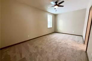 118 E Russell Ave, West Lafayette, OH 43845 - Photo 11