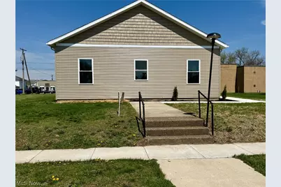 118 E Russell Avenue, West Lafayette, OH 43845 - Photo 3