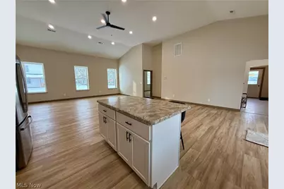 118 E Russell Avenue, West Lafayette, OH 43845 - Photo 7