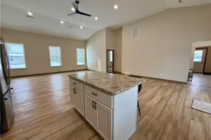 118 E Russell Ave, West Lafayette, OH 43845 - Photo 7