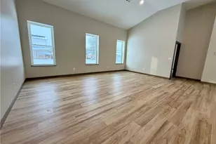 118 E Russell Ave, West Lafayette, OH 43845 - Photo 9