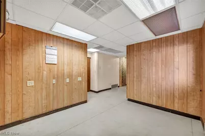 1616 W Main Street, Louisville, OH 44641 - Photo 35