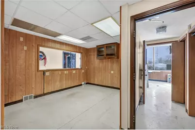 1616 W Main Street, Louisville, OH 44641 - Photo 29