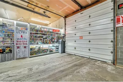 1616 W Main Street, Louisville, OH 44641 - Photo 17