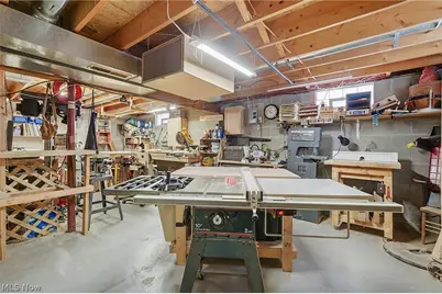 3867 Melv Street, Barberton, OH 44203 - Photo 31