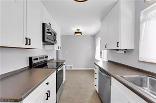 1910 9th St, Cuyahoga Falls, OH 44221 - Photo 7