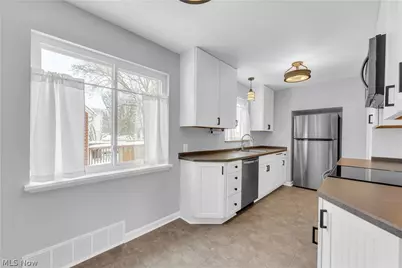 1910 9th Street, Cuyahoga Falls, OH 44221 - Photo 3