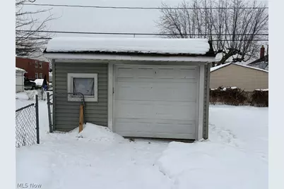 20890 Morris Avenue, Euclid, OH 44123 - Photo 3