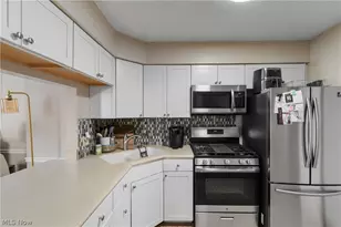 3753 Lake Run Blvd, Stow, OH 44224 - Photo 3