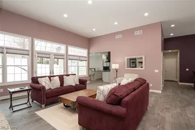 6443 Hills and Dales Road NW, Canton, OH 44708 - Photo 9