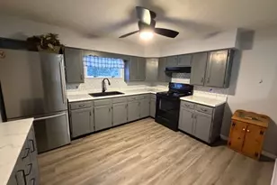 2200 13th Ave, Vienna, WV 26105 - Photo 7