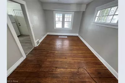 26931 Shoreview Avenue, Euclid, OH 44132 - Photo 9