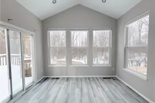 908 Kendal Dr, Grandview Heights, OH 44147 - Photo 15