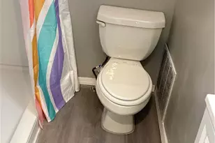 1924 E 123rd St, Loveland, OH 44106 - Photo 9