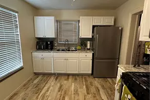 12018 Erwin Ave, Loveland, OH 44135 - Photo 5