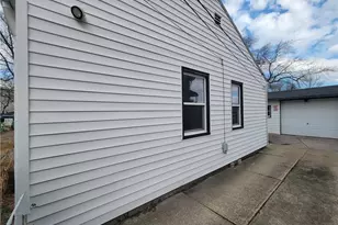 13708 Astor Ave, Loveland, OH 44135 - Photo 3