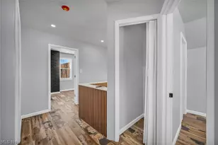 3064 W 16th St, Loveland, OH 44113 - Photo 25