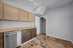 3064 W 16th St, Loveland, OH 44113 - Photo 19