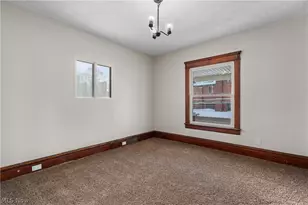 301 E Voris St, Akron, OH 44311 - Photo 9