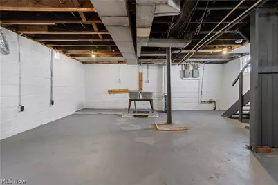 301 E Voris Street, Akron, OH 44311 - Photo 23