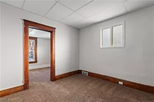 301 E Voris St, Akron, OH 44311 - Photo 17