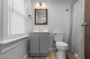 301 E Voris St, Akron, OH 44311 - Photo 15