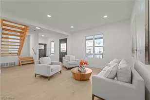 1422 W 77th St, Loveland, OH 44102 - Photo 7