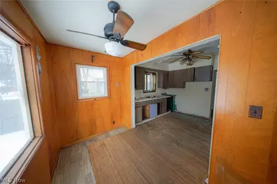 1347 Hampton Road, East Cleveland, OH 44112 - Photo 5