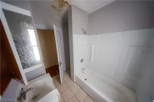 1335 Hampton, East Cleveland, OH 44112 - Photo 5