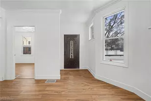 2296 E 97th St, Loveland, OH 44106 - Photo 13