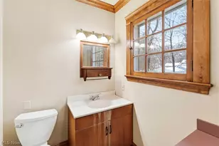 1798 Middlehurst Rd, Cleveland Heights, OH 44118 - Photo 17