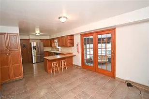 8002 Sigle Ln, Poland, OH 44514 - Photo 15