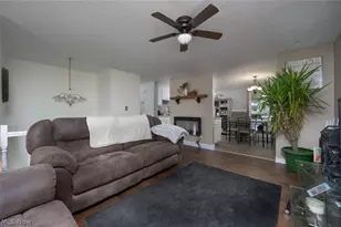 1033 Sunnywood Ln, Ravenna, OH 44266 - Photo 5