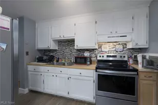 1033 Sunnywood Ln, Ravenna, OH 44266 - Photo 7