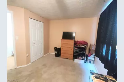 1033 Sunnywood Lane, Ravenna, OH 44266 - Photo 11