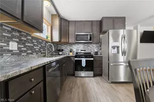 5919 Lake Rd, Ashtabula, OH 44004 - Photo 7