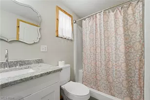 5919 Lake Rd, Ashtabula, OH 44004 - Photo 11