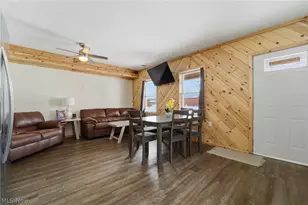 5919 Lake Rd, Ashtabula, OH 44004 - Photo 7