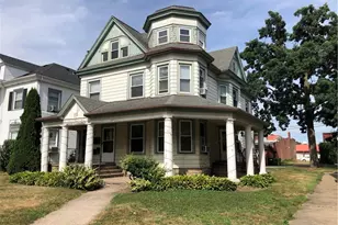 153 NW 3rd St, Barberton, OH 44203 - Photo 1