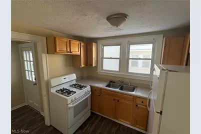 413 Stanton Avenue, Akron, OH 44301 - Photo 5