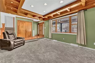 477 Deborah Dr, New Franklin, OH 44319 - Photo 9