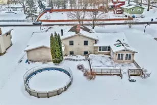 477 Deborah Dr, New Franklin, OH 44319 - Photo 3