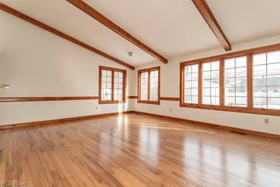 1677 Hawthorne Drive, Loveland, OH 44124 - Photo 15