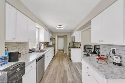 1014 Newton Street, Tallmadge, OH 44278 - Photo 7